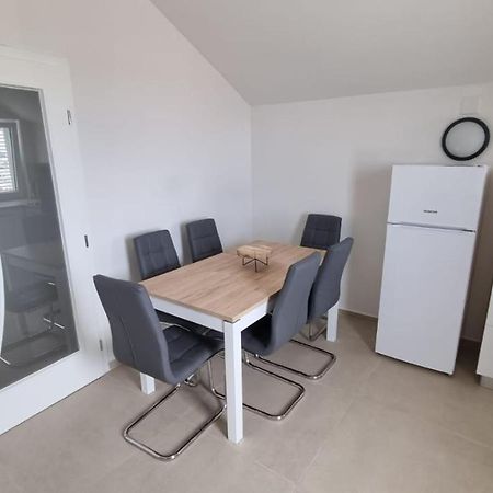 Apartamento Kings Landing Novalja Exterior foto