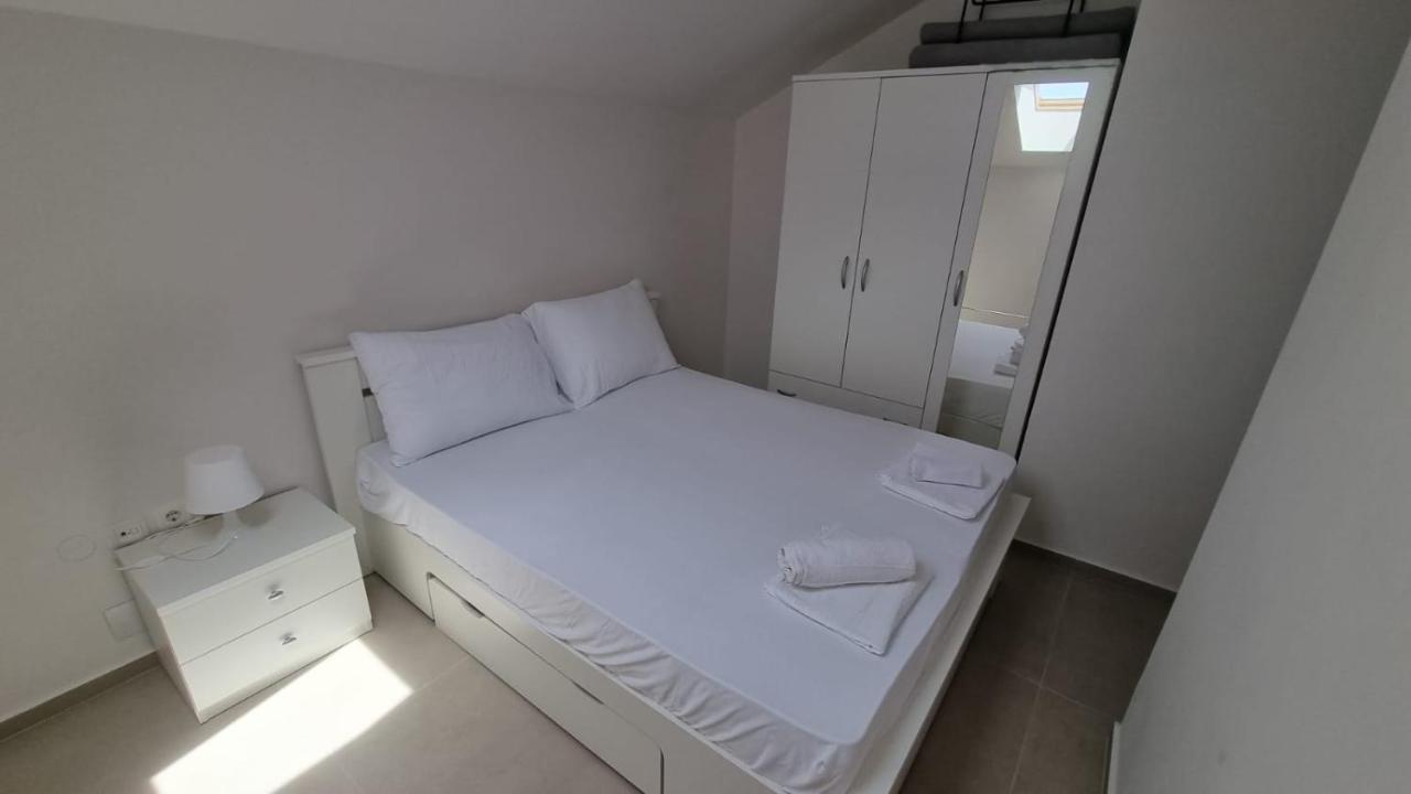 Apartamento Kings Landing Novalja Exterior foto