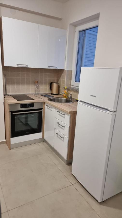 Apartamento Kings Landing Novalja Exterior foto