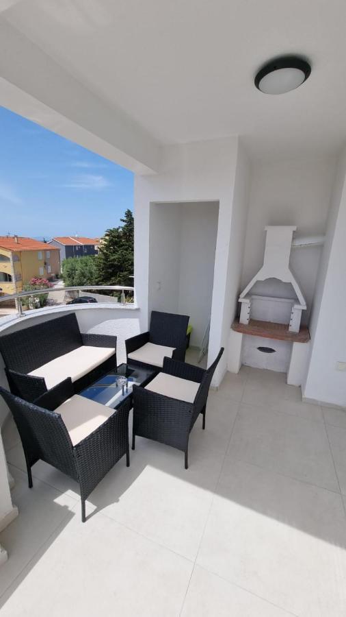 Apartamento Kings Landing Novalja Exterior foto