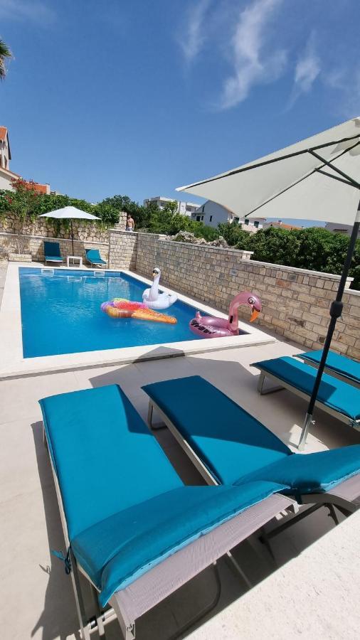 Apartamento Kings Landing Novalja Exterior foto
