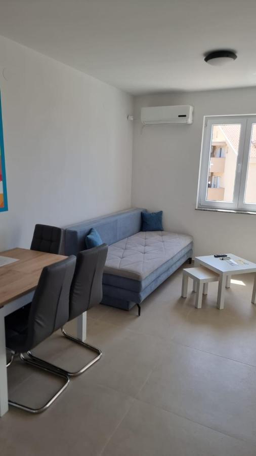 Apartamento Kings Landing Novalja Exterior foto